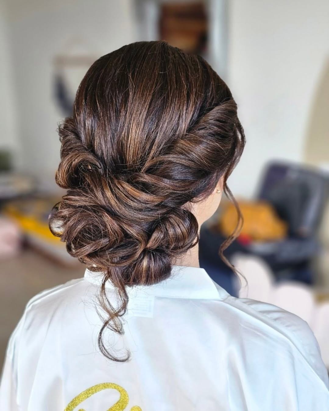 Post 3 by Cancun Wedding Makeup & Hairstylist on Instagram (carousel)
