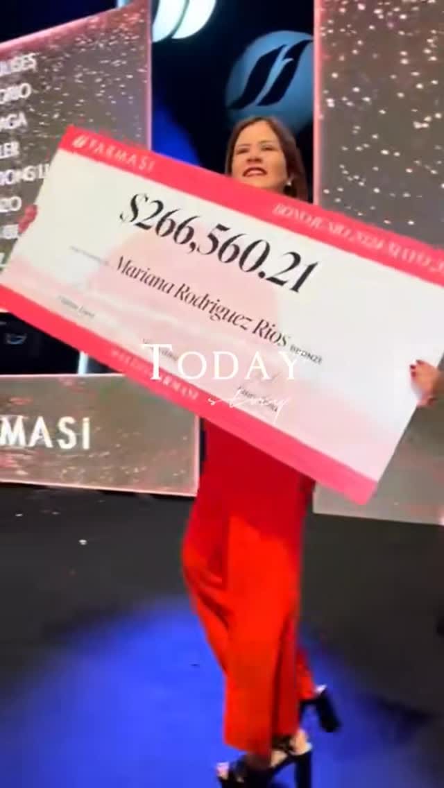 Post 2 by Mariana Rdgz on Instagram (video)