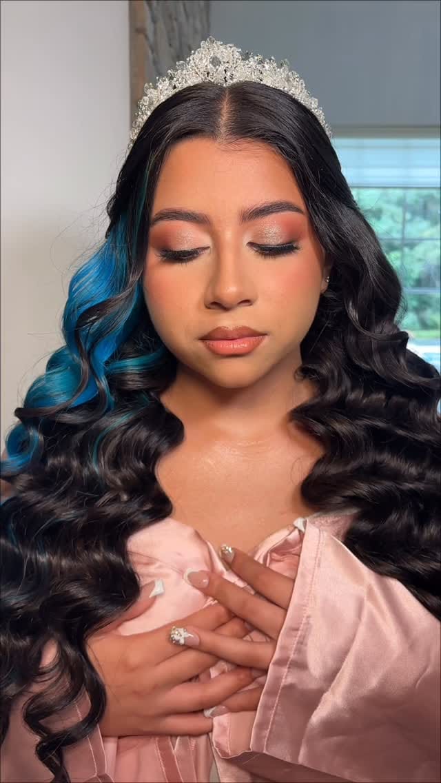 Post 4 by 👑💄Diana Leon💄👑 on Instagram (video)