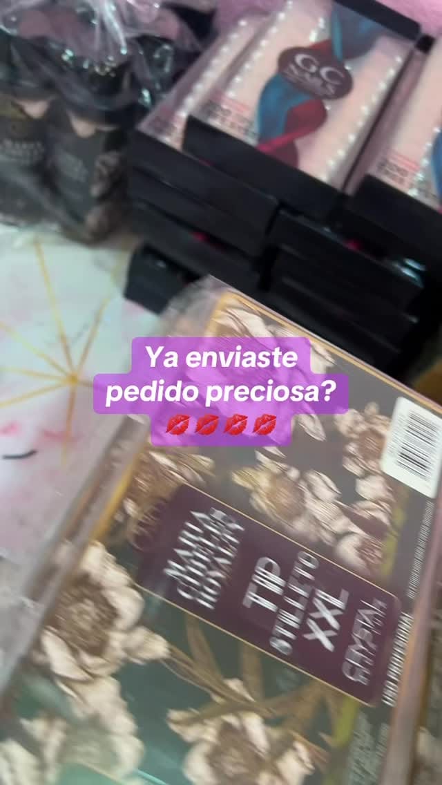 Post 3 by Mc Nails México on Instagram (video)