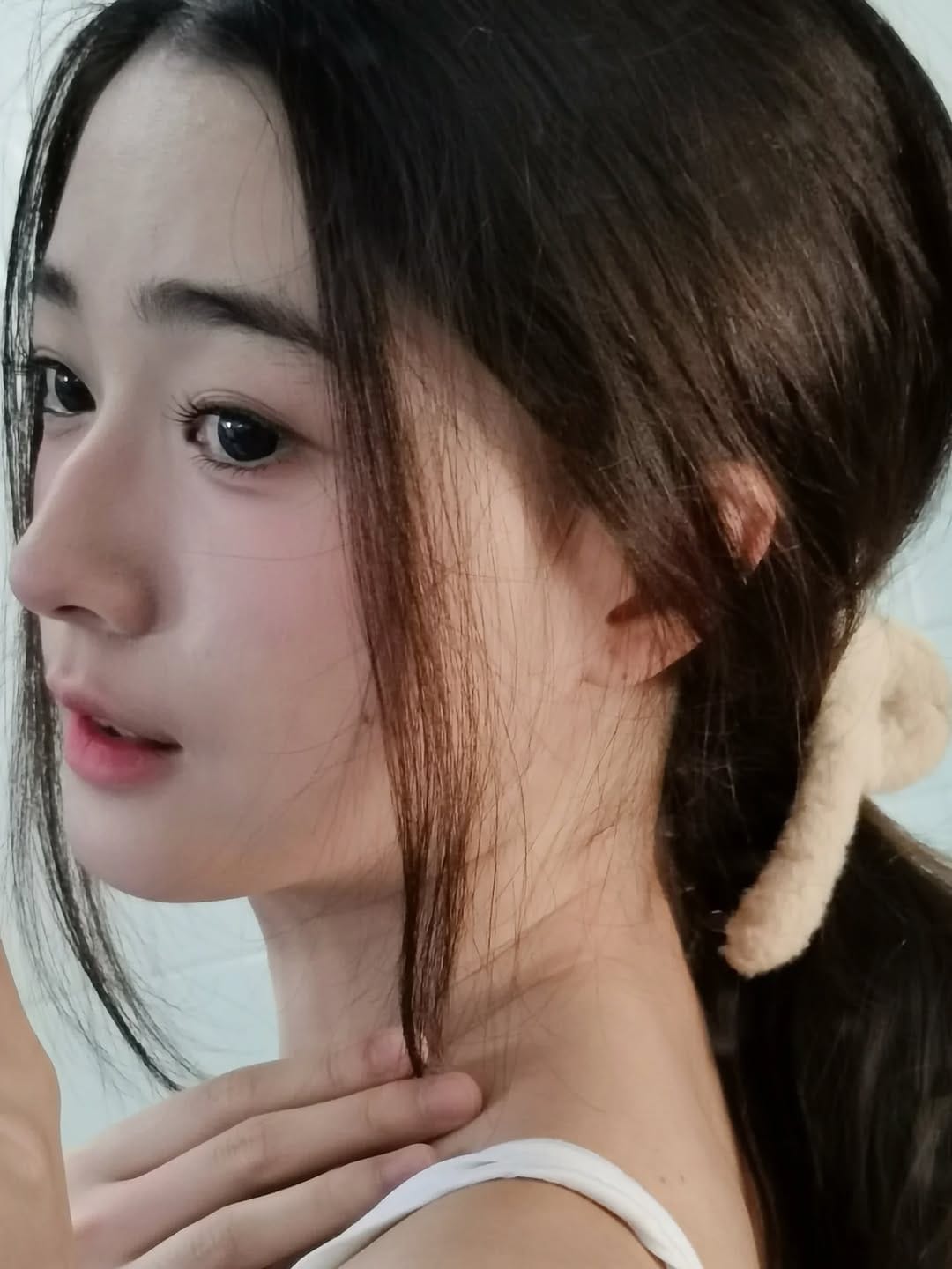 Post 1 by LEONAYEW 新娘化妆师 on Instagram (carousel)