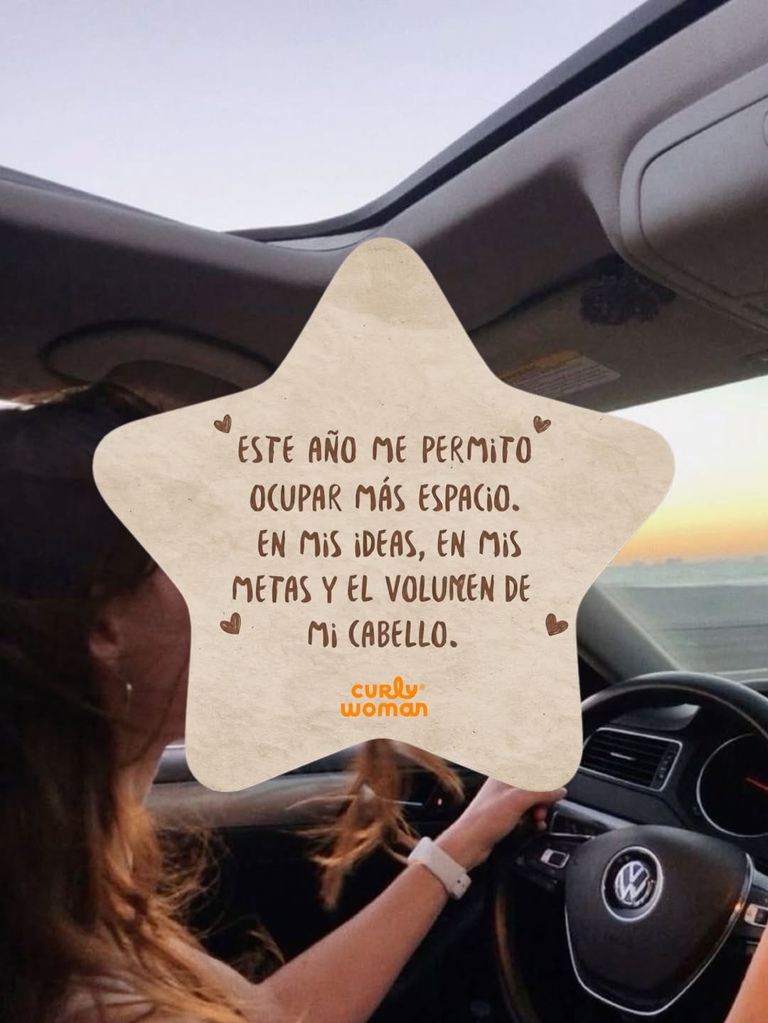 Post 3 by Curly Woman México on Instagram (carousel)