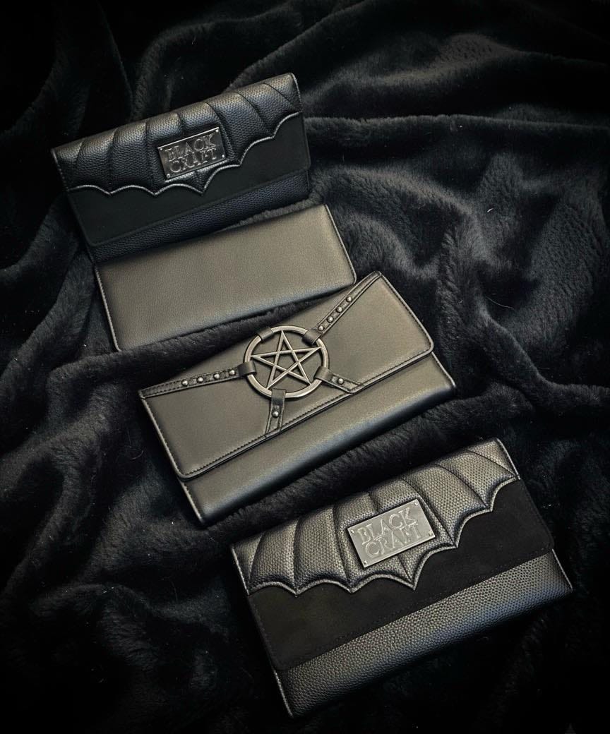 Post 7 by 𝕸𝖆𝖑𝖎𝖈𝖊  🖤 on Instagram (image)