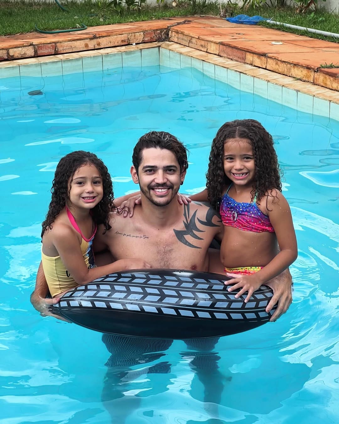 Post 10 by Dinho Gamarra on Instagram (image)