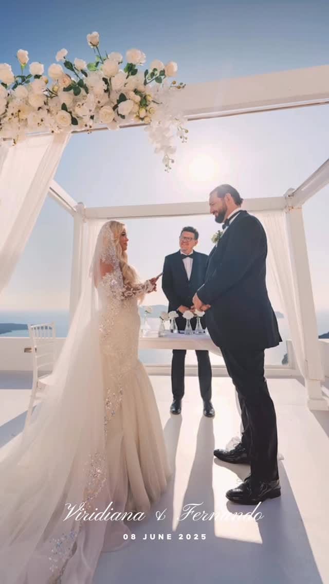 Post 10 by Rafael Couture Novias -Oficial on Instagram (video)