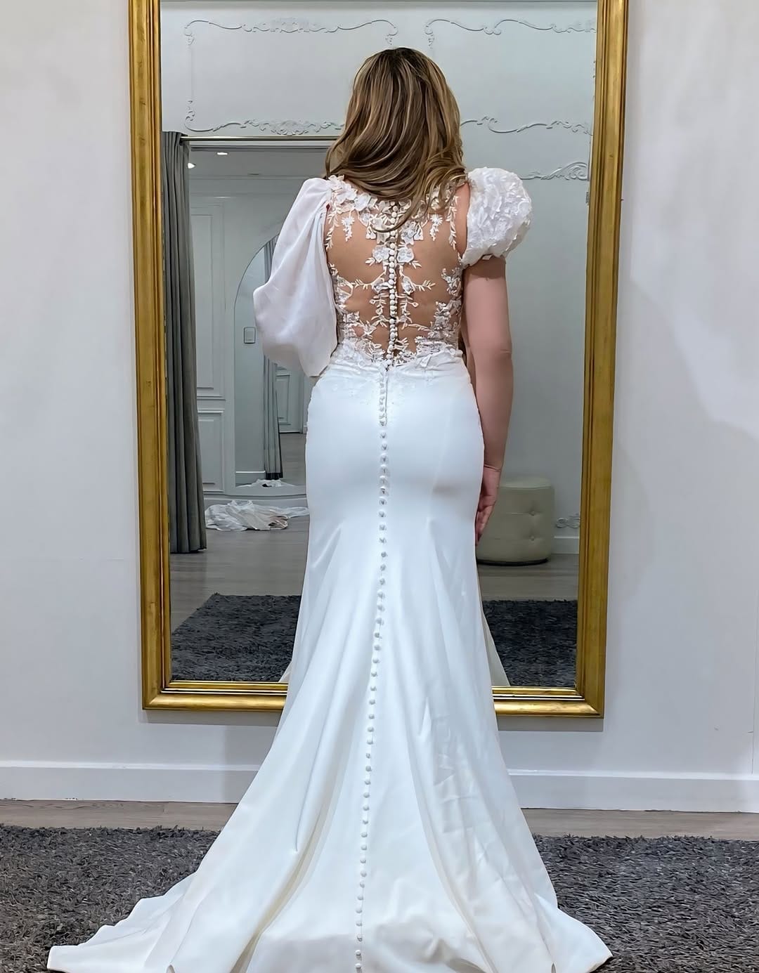 Post 8 by Rafael Couture Novias -Oficial on Instagram (carousel)