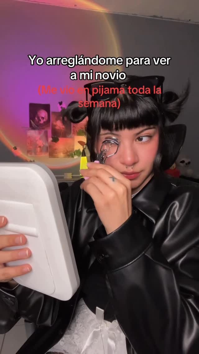 Post 4 by KIKA PIM on Instagram (video)