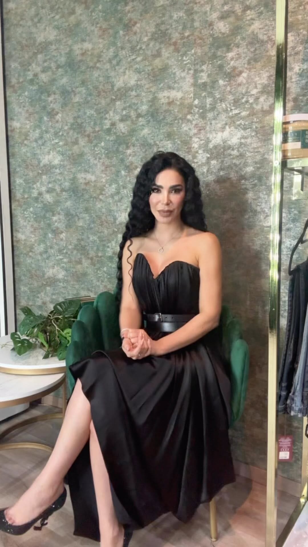 Post 9 by Cabello Fuerte  Anticaida Belleza on Instagram (video)