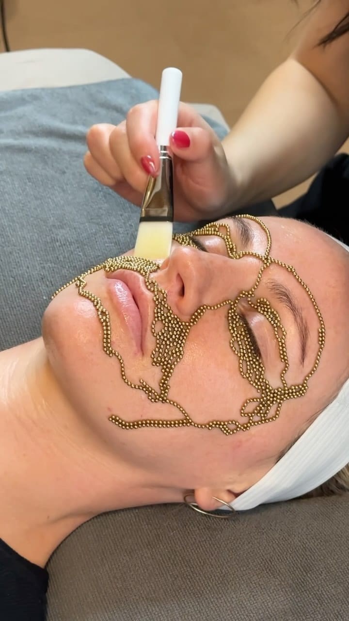 Post 10 by 🌿Vian Aesthetics 🌿 on Instagram (video)
