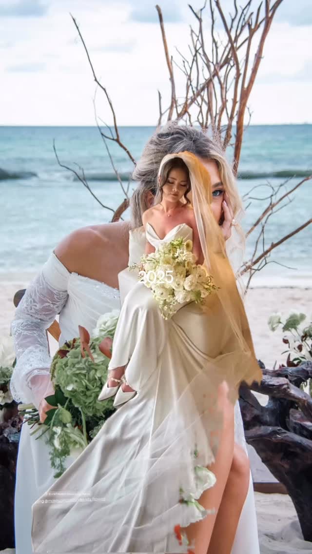 Post 3 by Makeup In Cancun by Fernanda M on Instagram (video)