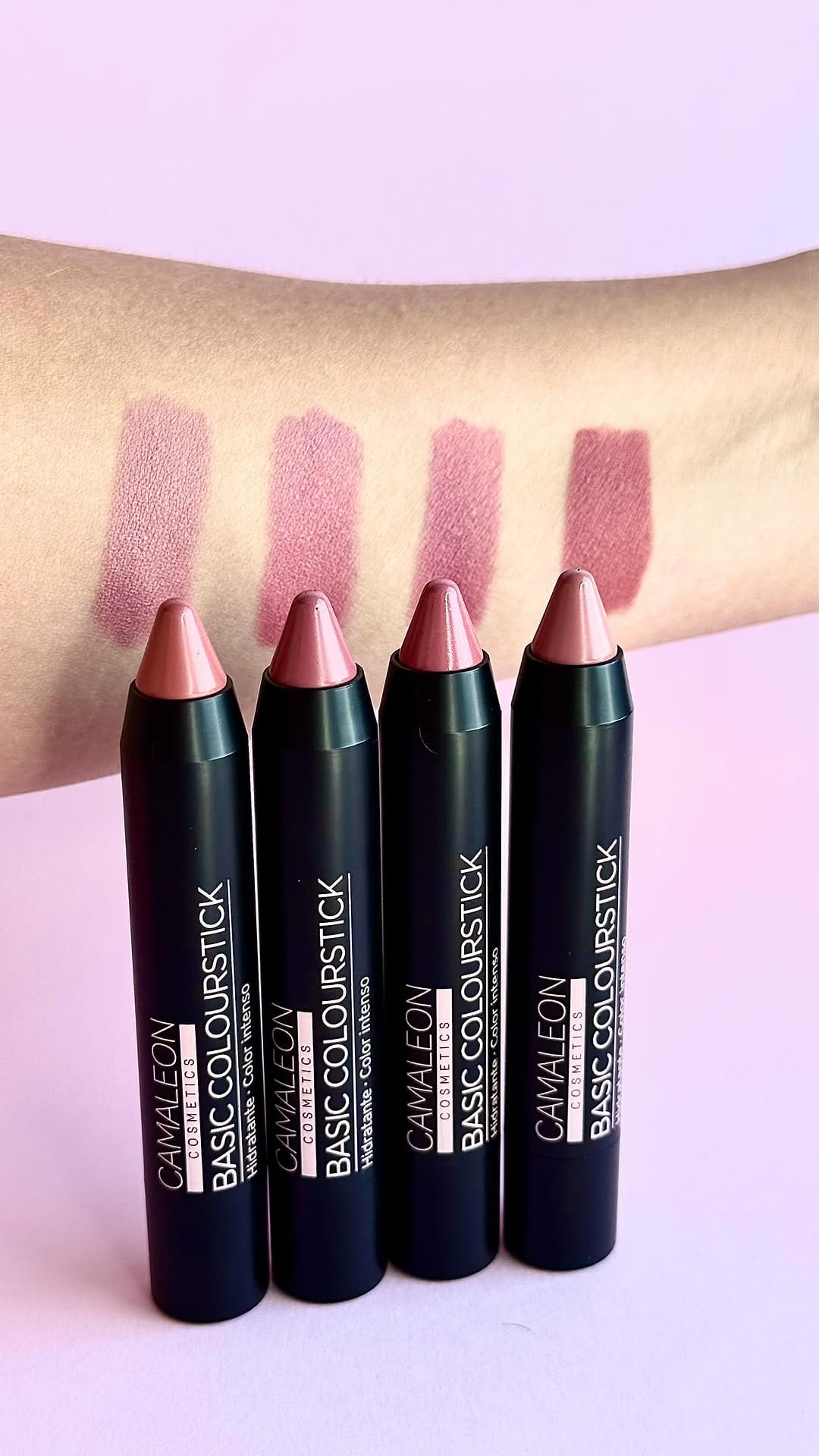 Post 9 by Camaleon Cosmetics on Instagram (video)