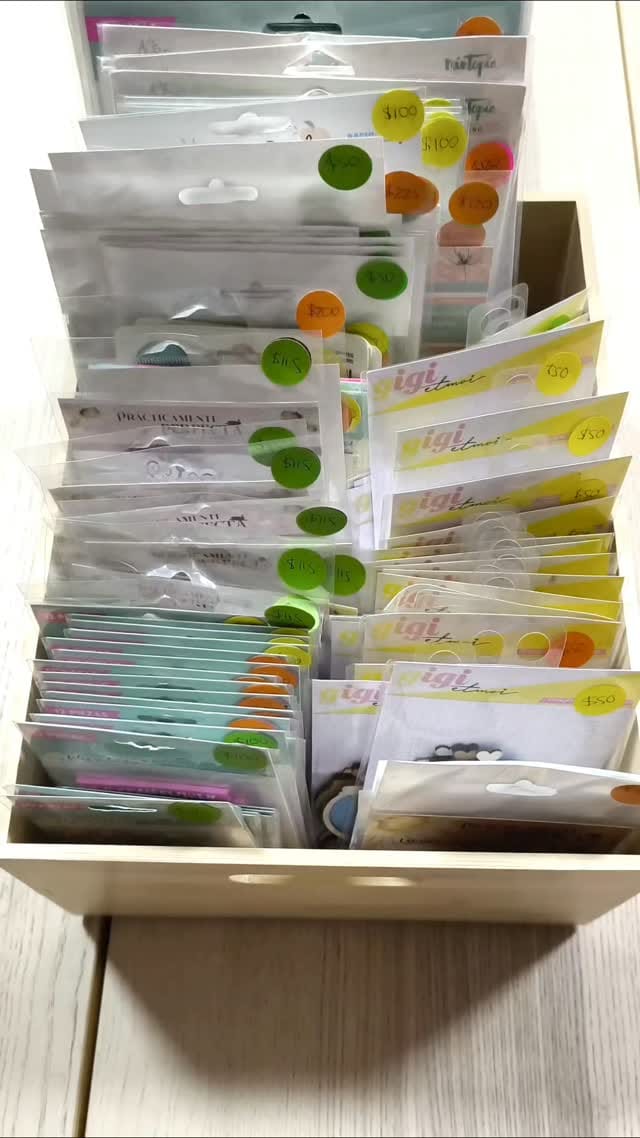 Post 2 by La esquinita del scrap. Tienda Scrapbook on Instagram (video)