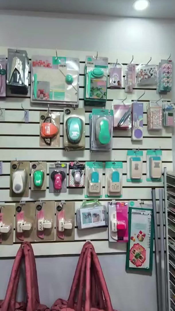 Post 3 by La esquinita del scrap. Tienda Scrapbook on Instagram (video)