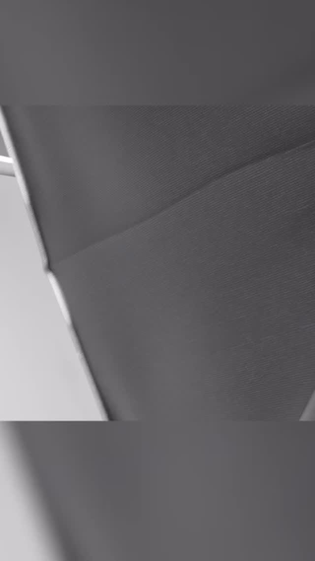 Post 6 by PMSNEAKERSTORE on Instagram (video)
