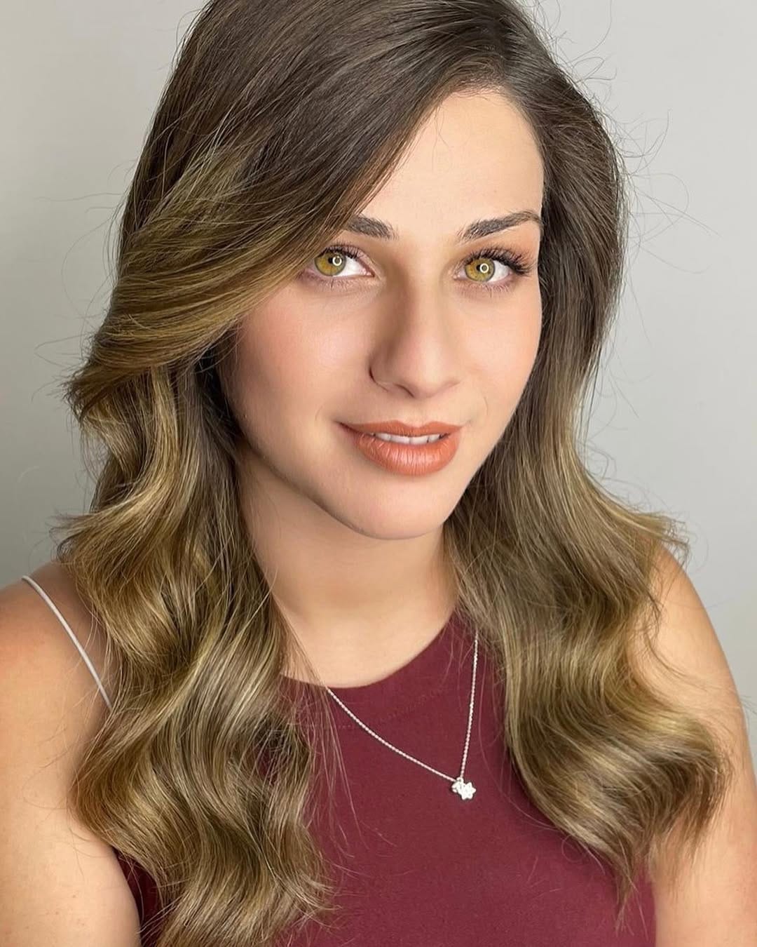 Post 9 by Sara Reisman MkUp💋💄 on Instagram (carousel)