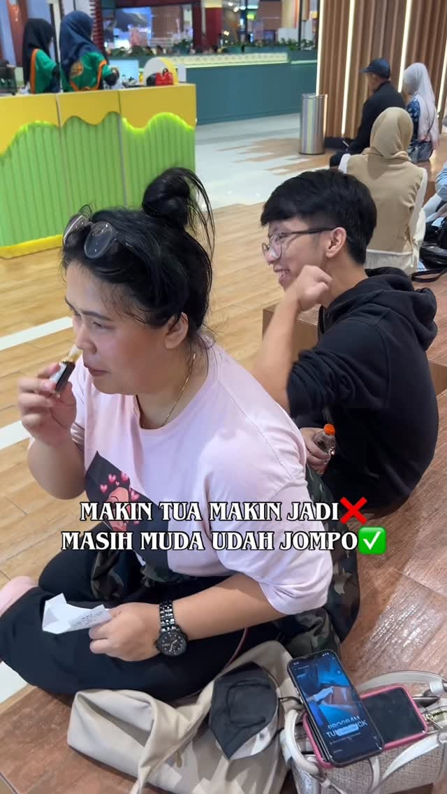 Post 6 by 𝐿𝑒𝑜𝓃𝒾𝓉𝒶 𝒲𝑒𝓃𝓃𝓎, 𝒮.𝐻., 𝑀.𝒦𝓃.🇮🇩🍁 on Instagram (video)
