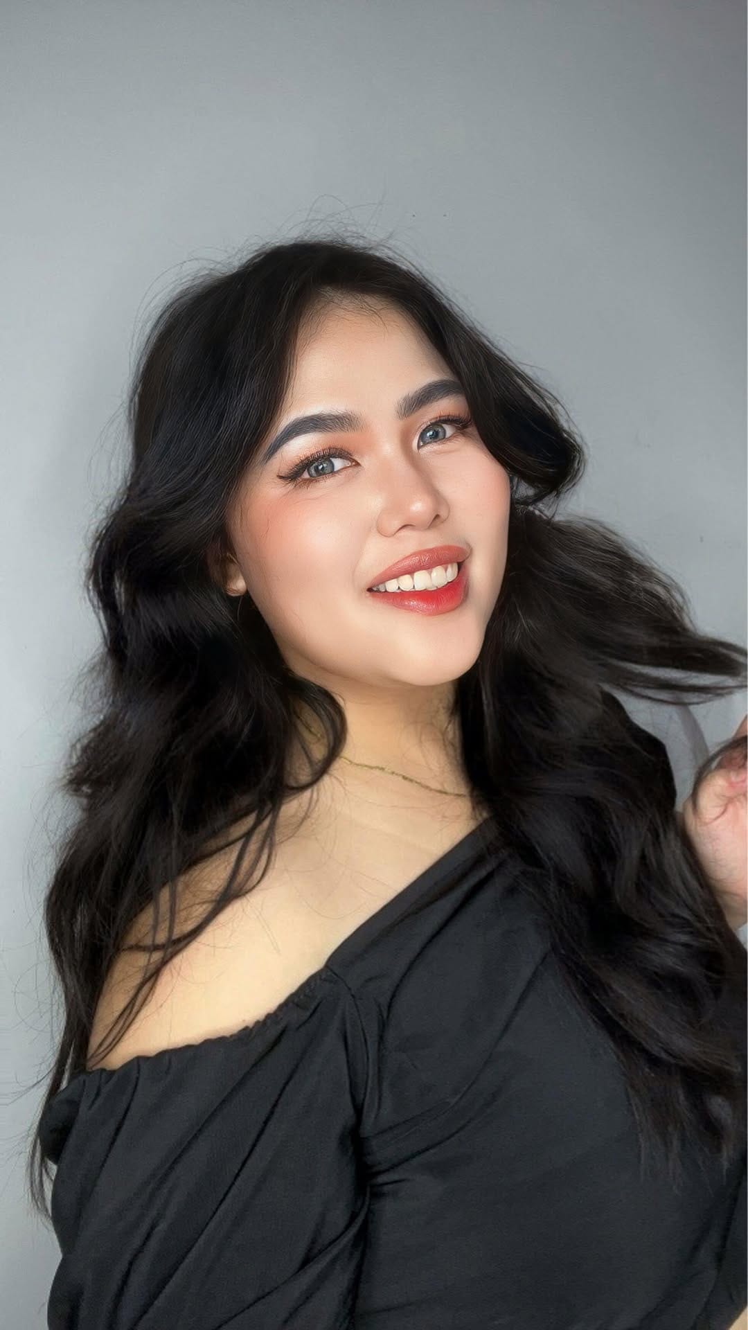 Post 1 by 𝐿𝑒𝑜𝓃𝒾𝓉𝒶 𝒲𝑒𝓃𝓃𝓎, 𝒮.𝐻., 𝑀.𝒦𝓃.🇮🇩🍁 on Instagram (video)