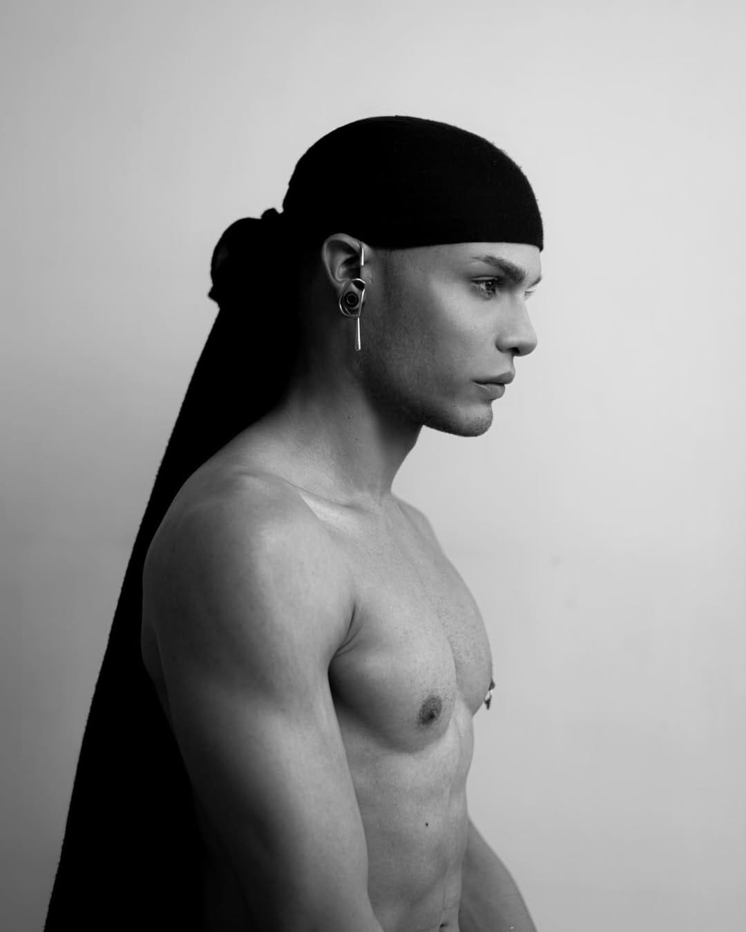 Post 8 by JESUS PALENCIA BEAUTY MAKER on Instagram (carousel)