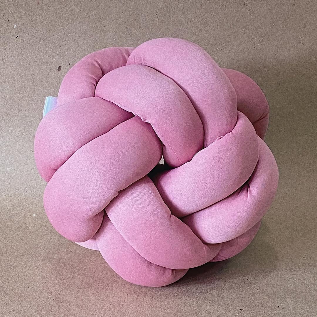 Post 6 by MARIA & QUETA Home Decor on Instagram (image)