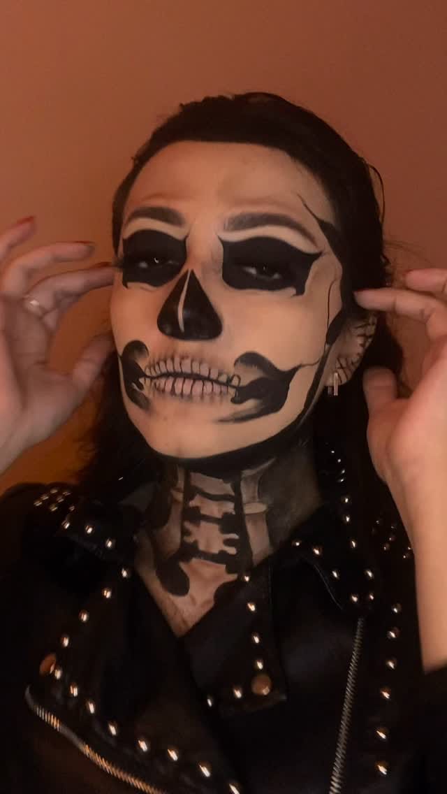 Post 6 by Ruth Cárdenas on Instagram (video)
