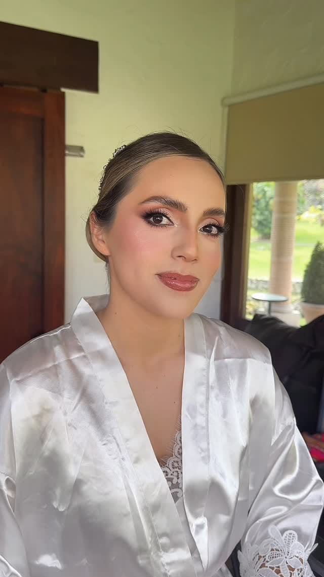 Post 1 by Antara VD on Instagram (video)