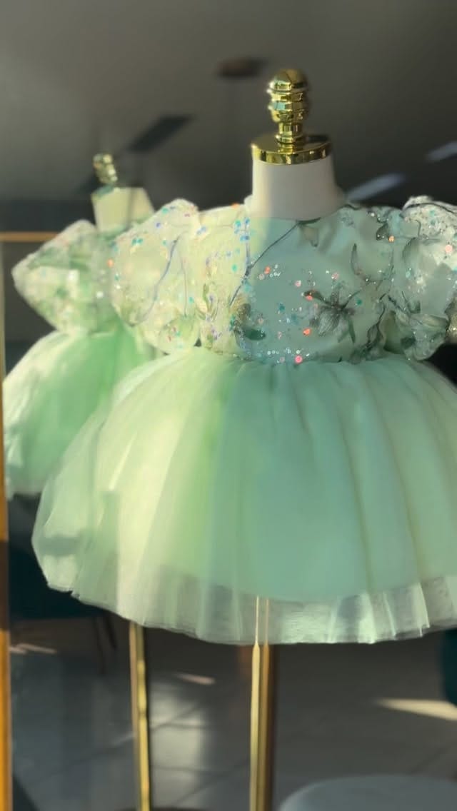 Post 2 by Click Certo Latin America on Instagram (video)