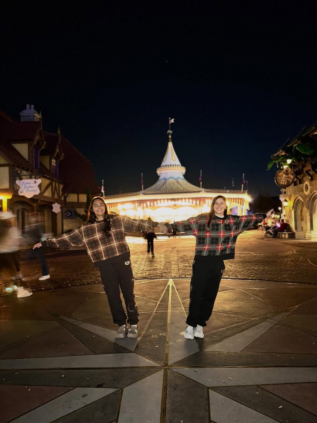 Post 5 by Jazmin Enrigue Abundis on Instagram (carousel)