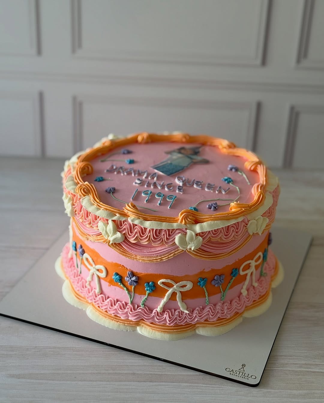 Post 7 by Castillo Repostería on Instagram (image)