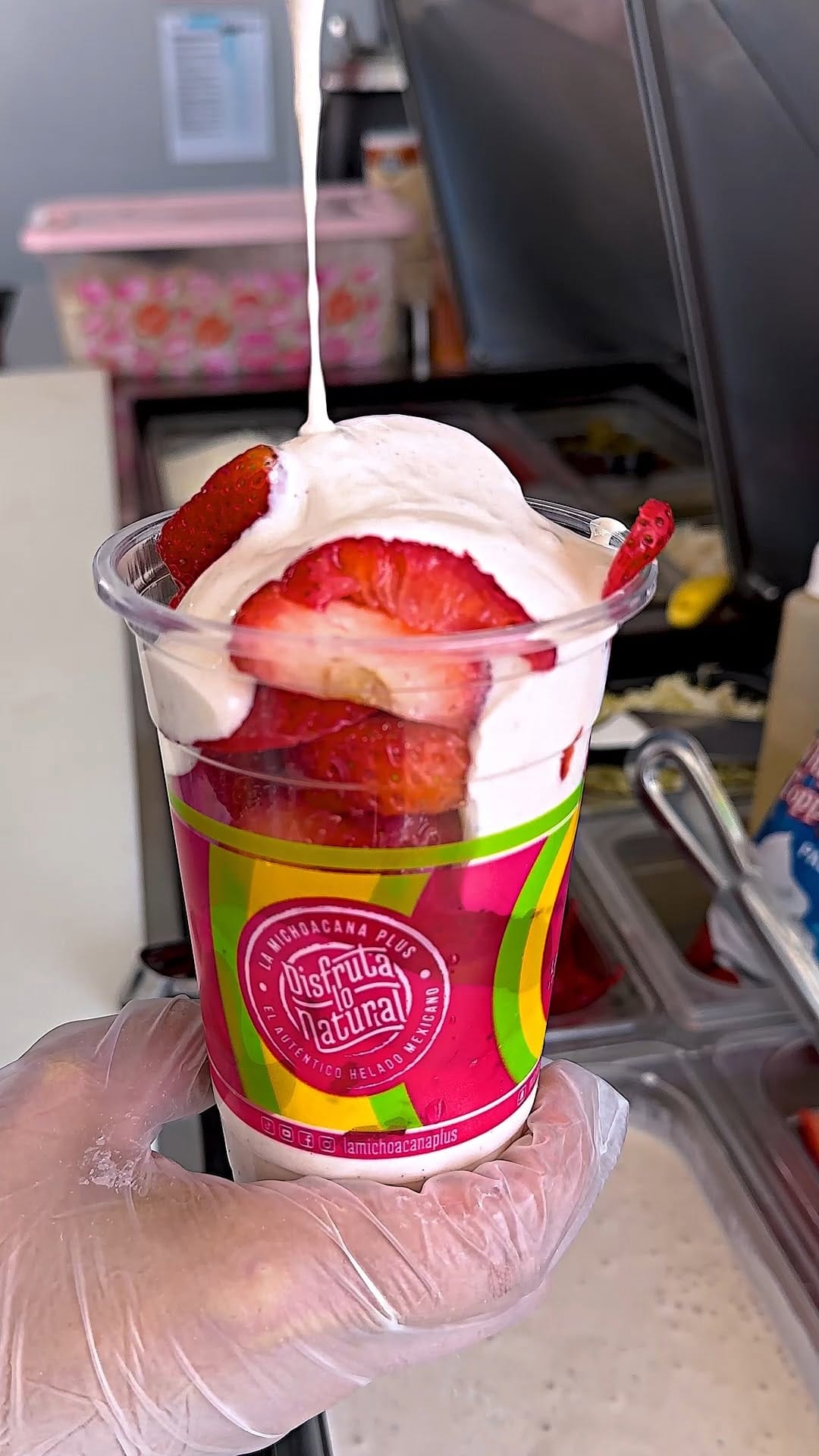 Post 6 by La Michoacana PLUS 🇺🇸🍦 on Instagram (video)