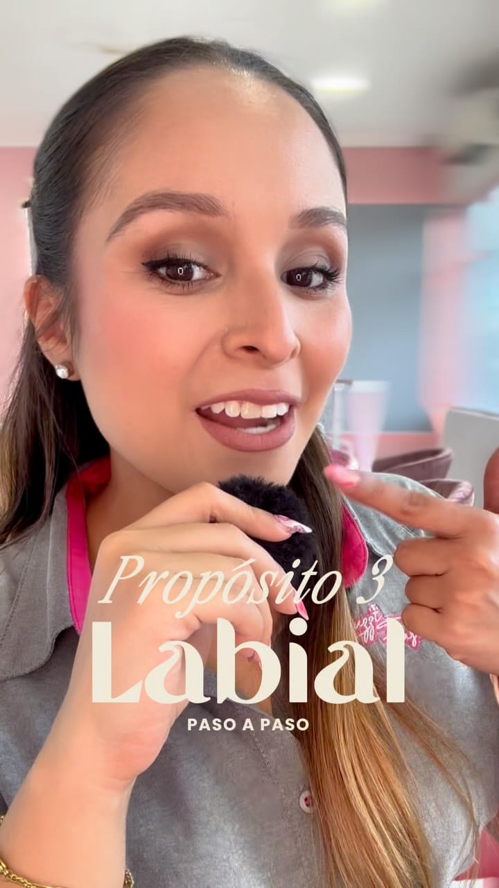 Post 5 by Zilú on Instagram (video)
