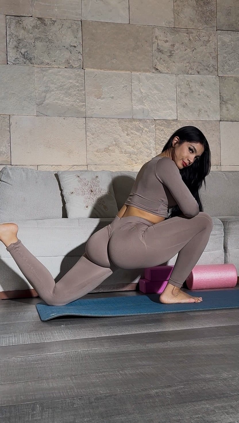 Post 4 by Nayfer Tovar • Tri-Campeona Mundial 🌎NaturalOlympia INBA on Instagram (video)