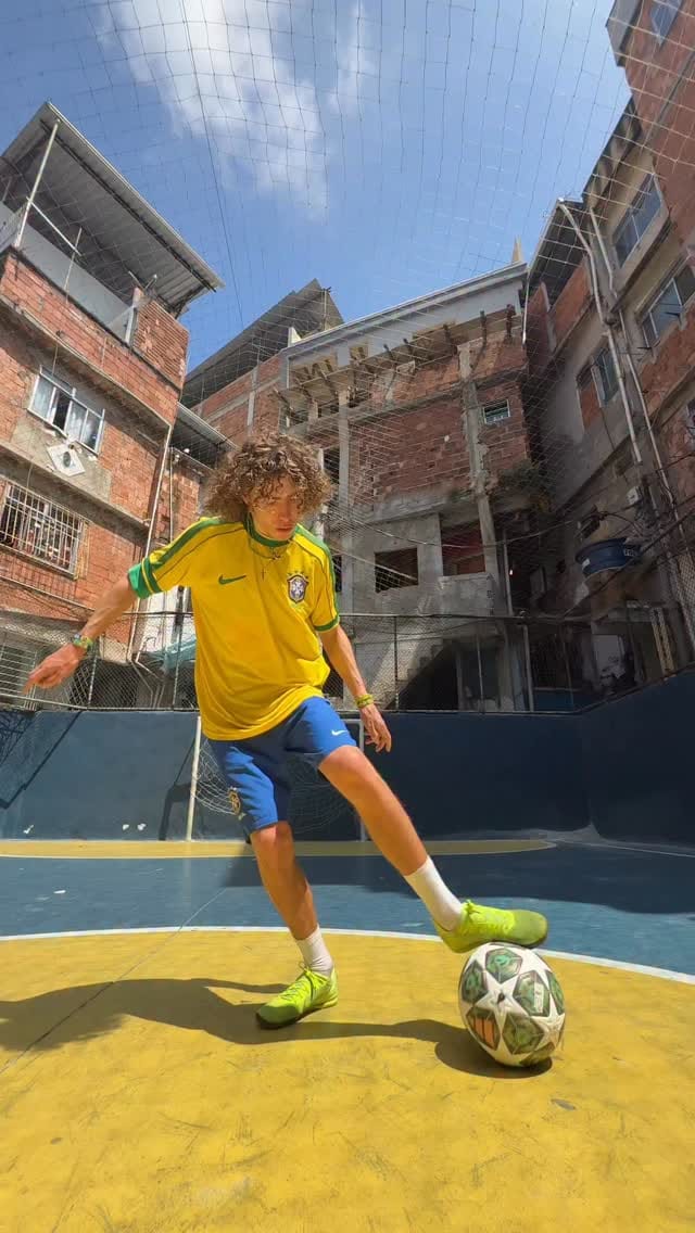Post 5 by Leon Gillies Mannes on Instagram (video)