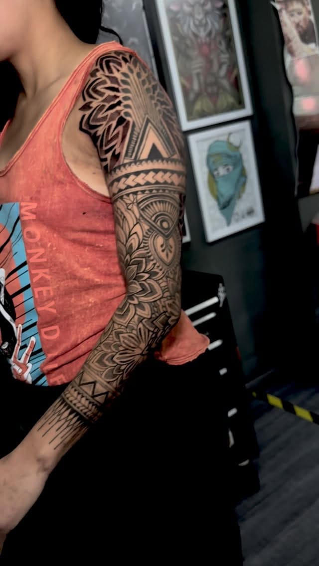 Post 8 by Edgar Licona on Instagram (video)