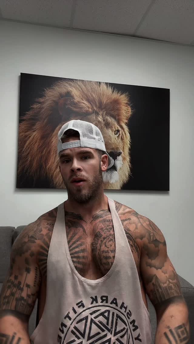 Post 1 by Jesse Flynn on Instagram (video)