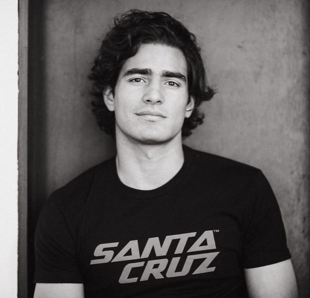 Post 1 by Antonio Briseño Vazquez on Instagram (carousel)