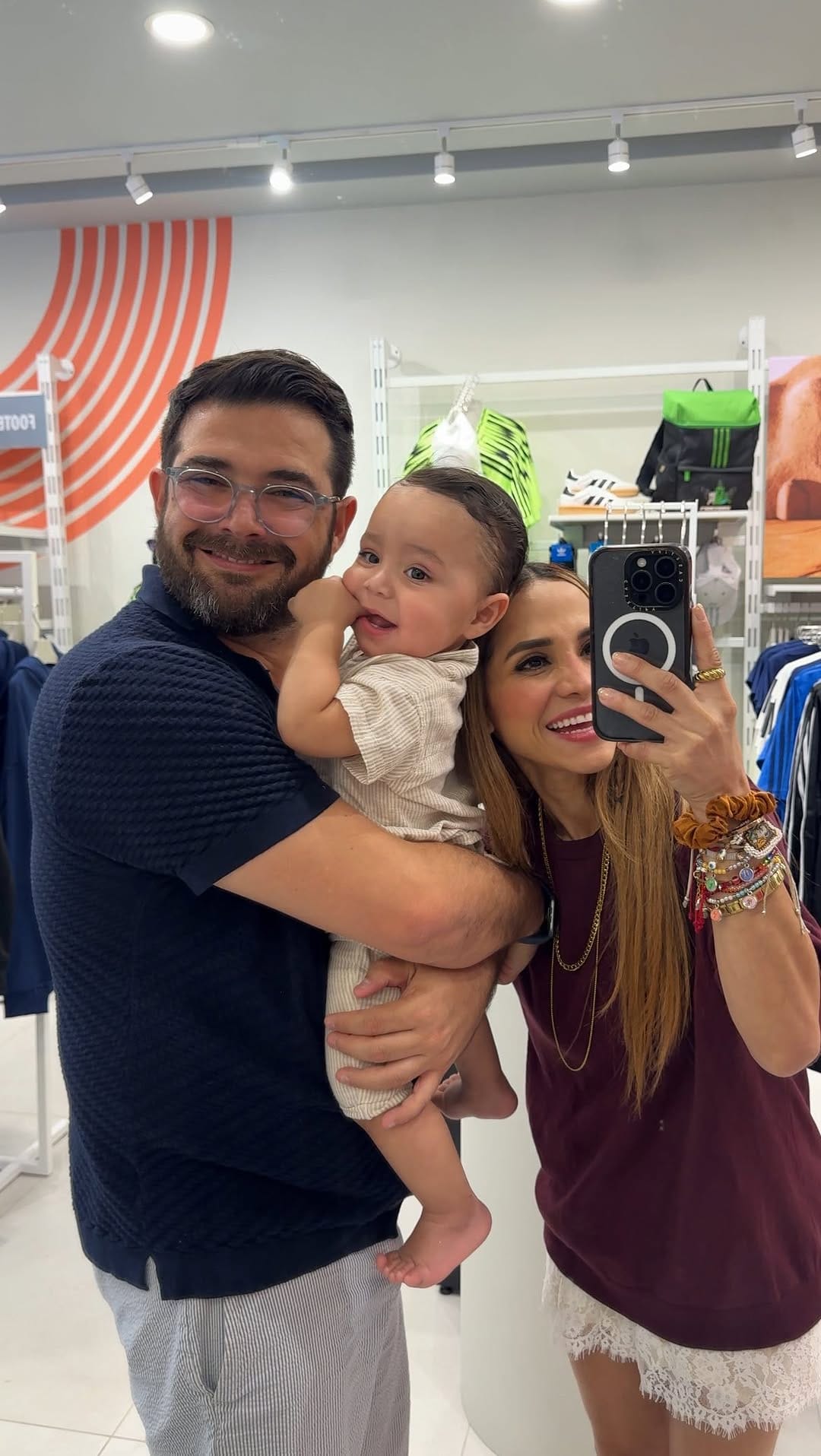 Post 3 by Ely Cole on Instagram (video)