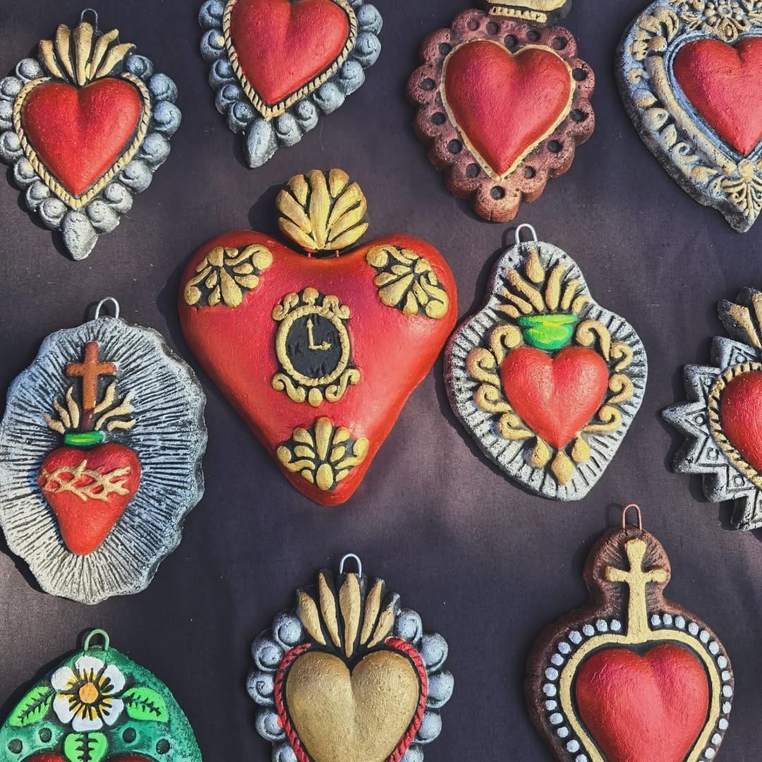 Post 2 by Artesanias ARegin on Instagram (image)