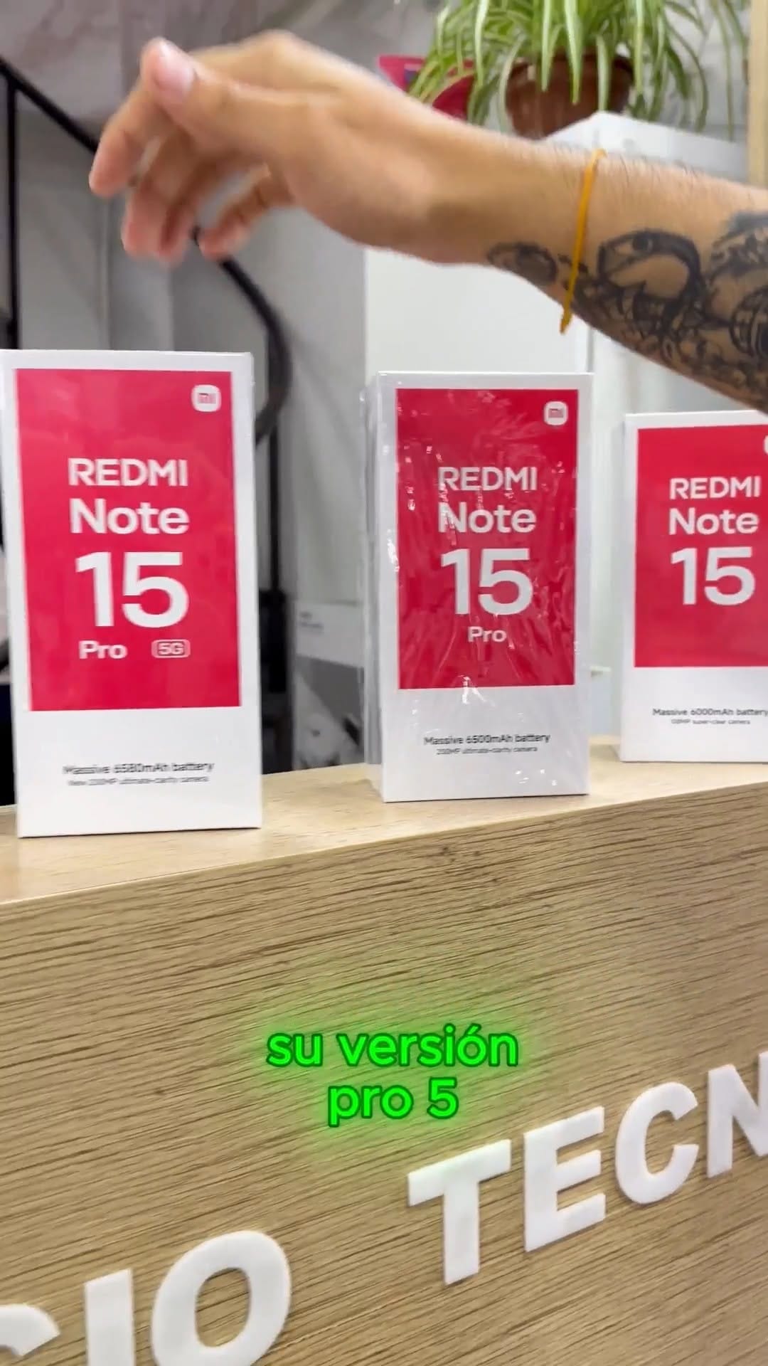 Post 5 by Xiaos medellin on Instagram (video)