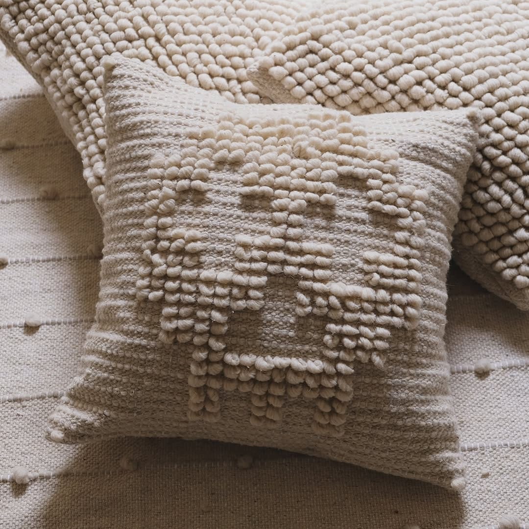 Post 9 by The Artisan Craft Company on Instagram (carousel)