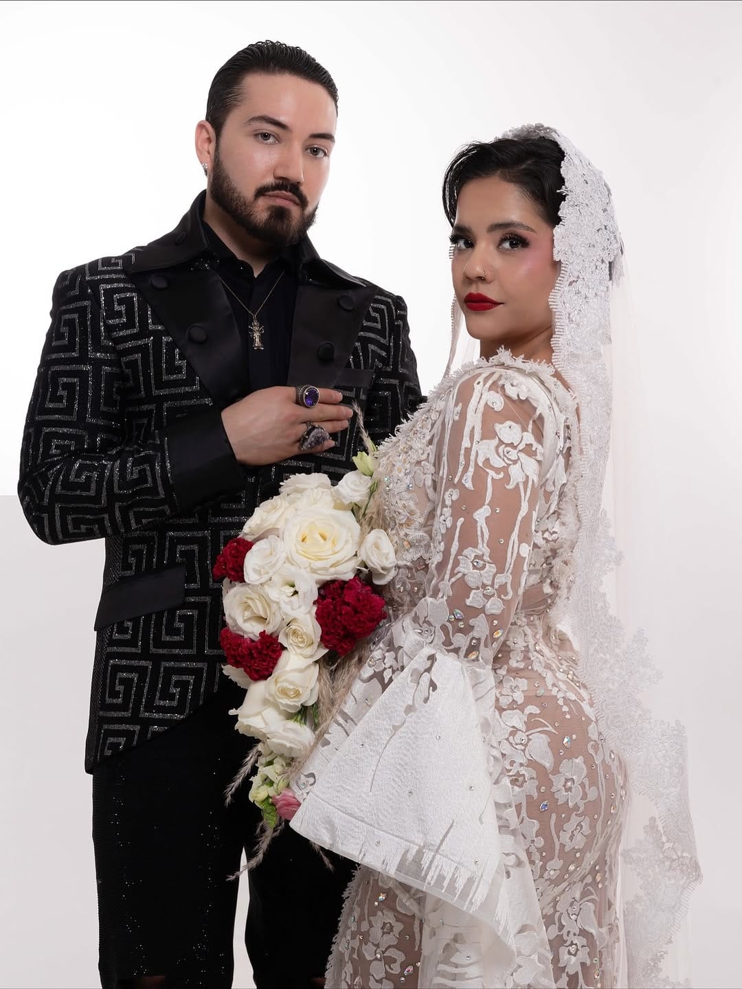 Post 8 by Pepe Acevedo VIP on Instagram (carousel)