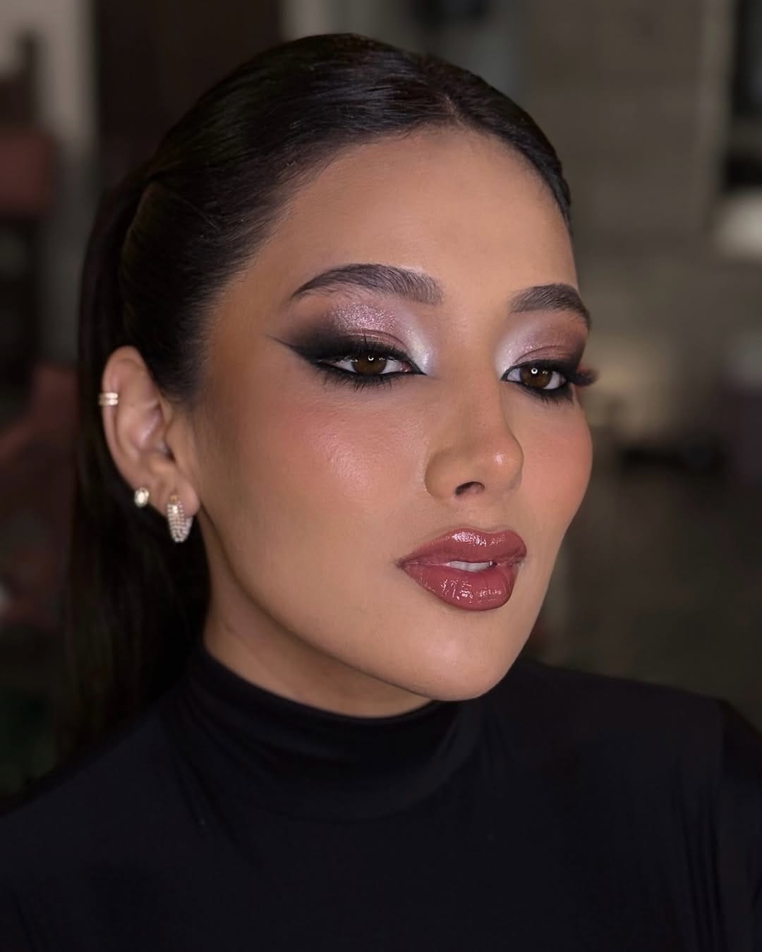 Post 1 by Rebe Villarreal - Makeup Artist 🪄 Maquillista on Instagram (carousel)