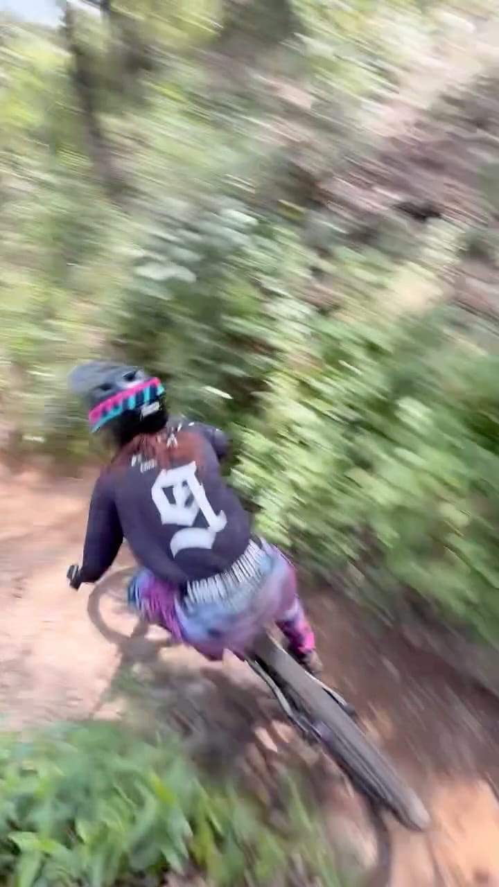 Post 9 by MARY’G on Instagram (video)