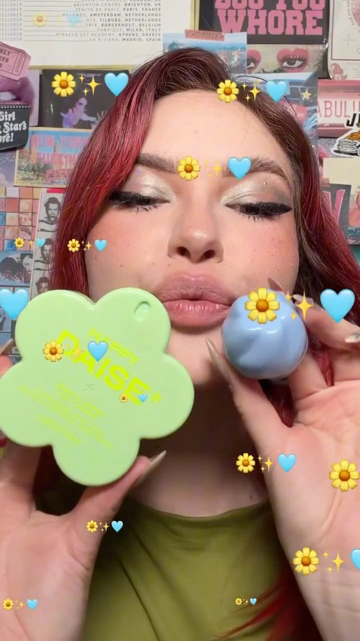 Post 1 by Karly | tutoriales de maquillaje y reseñas beauty on Instagram (video)