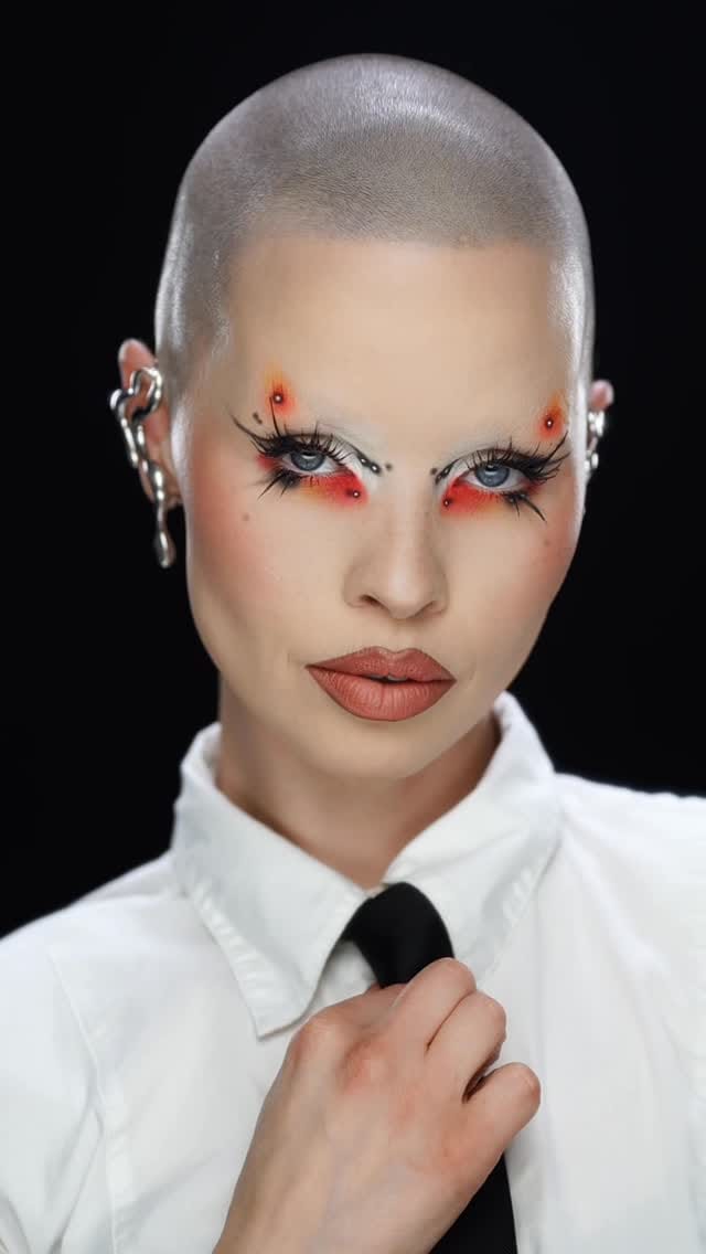 Post 10 by CELINE BERNAERTS on Instagram (video)