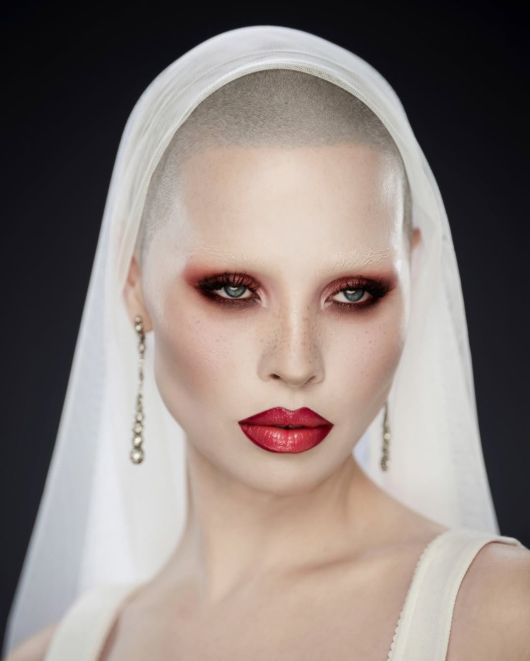 Post 5 by CELINE BERNAERTS on Instagram (image)
