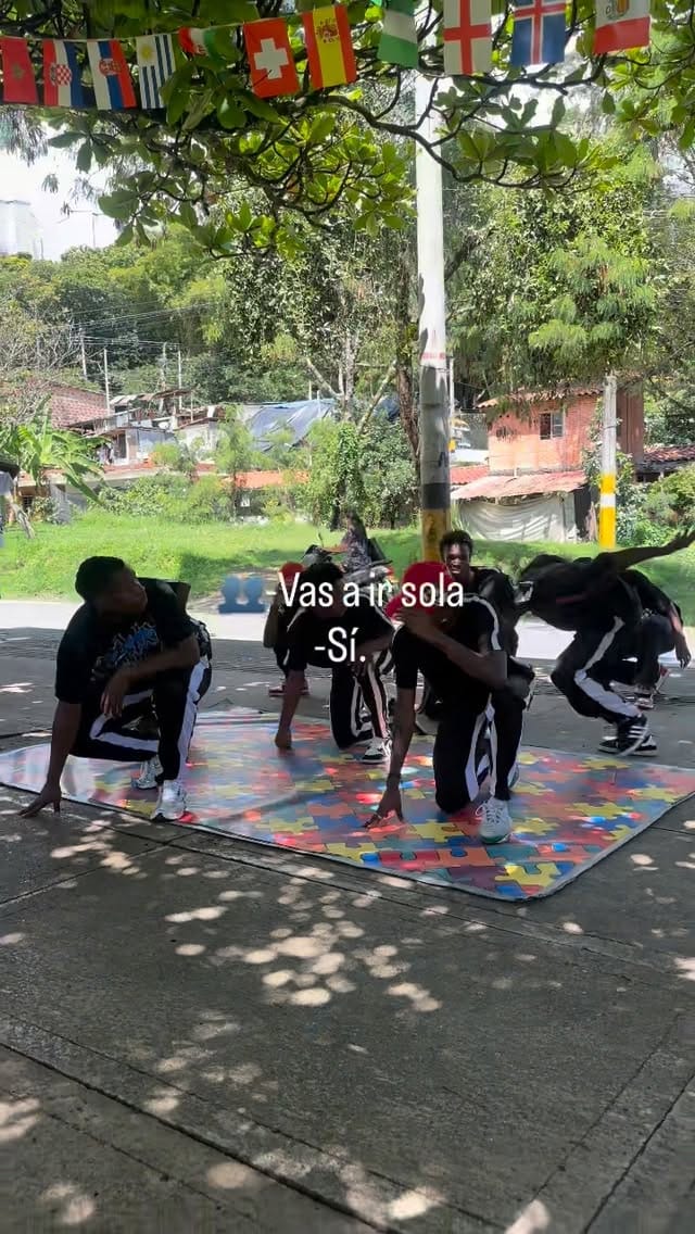 Post 10 by Montserrat Márquez on Instagram (video)