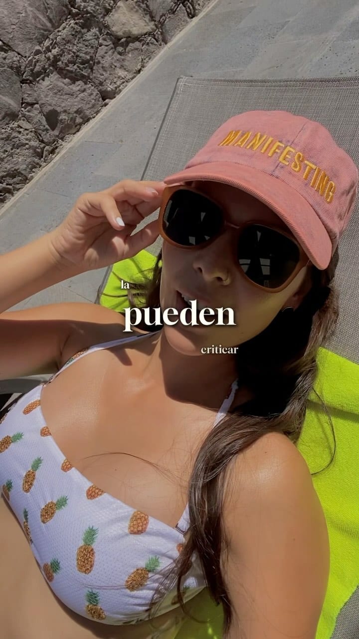 Post 9 by V E L V E T • on Instagram (video)