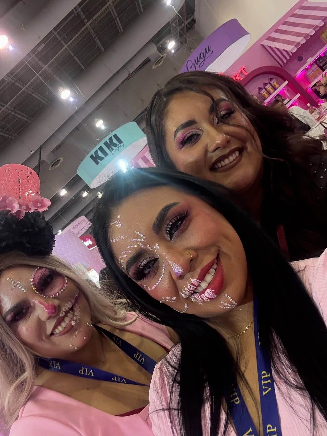 Post 8 by Makeupivevi 🎀 on Instagram (image)