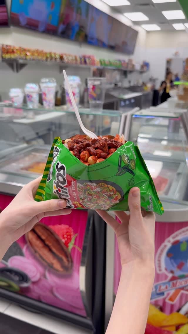 Post 1 by La Michoacana Premium on Instagram (video)