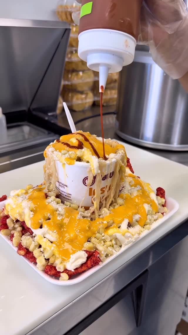 Post 4 by La Michoacana Premium on Instagram (video)